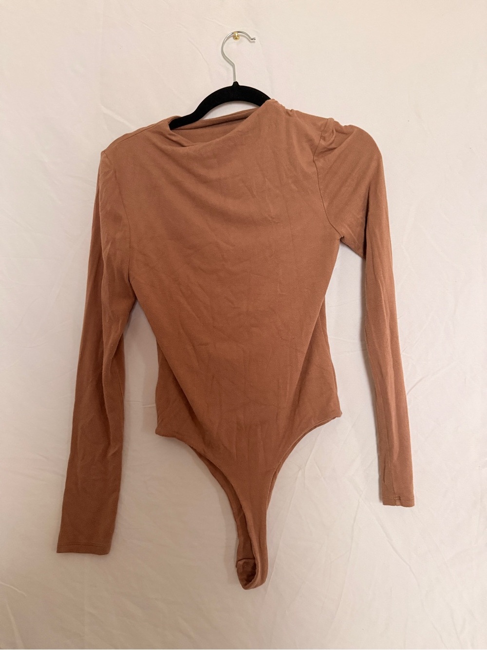 Missguided Ribbed Long Sleeve Bodysuit in Chestnut